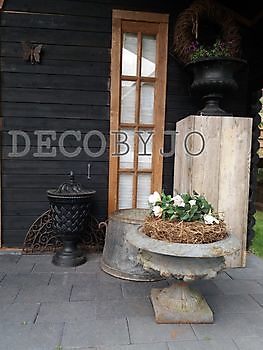 Oude verweerde gietijzeren schaal - Webshop Decobyjo decoratie huis en tuin
