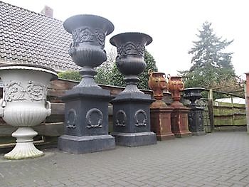 Cast iron garden vase on pedestal 287 cm - Webshop Decobyjo decoratie huis en tuin