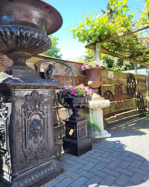 Jeden Samstagmorgen ist das Tor für jeden Brocante- und Antiquitätenliebhaber geöffnet! - Decobyjo - Bellingwolde