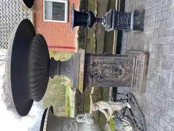 Schale aus Gusseisen auf Sockel Decobyjo - Bellingwolde