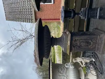 Schale aus Gusseisen auf Sockel Decobyjo - Bellingwolde