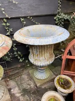 Blau verwitterte Gartenvase aus Gusseisen  96 cm Decobyjo - Bellingwolde