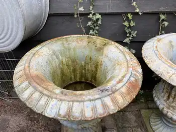 Blau verwitterte Gartenvase aus Gusseisen  96 cm Decobyjo - Bellingwolde